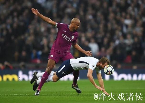 孔帕尼:凯恩11天打4场未轮换引质疑,他上场 孔帕尼:凯恩11天打4场未轮换引质疑,他上场