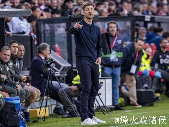 穆里尼奥首胜！力克欧洲四冠王，皇马欧冠命运定局