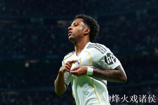 曼城逆转皇马2-1!罗德里戈终结9月进球荒 吕迪格送点球 曼城逆转皇马2-1!罗德里戈终结9月进球荒 吕迪格送点球